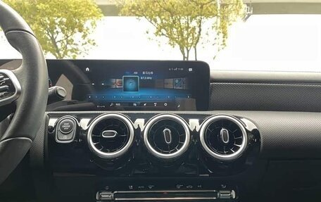 Mercedes-Benz A-Класс, 2022 год, 1 594 240 рублей, 10 фотография