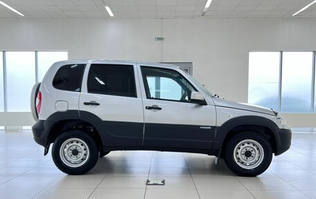 Chevrolet Niva I рестайлинг, 2020 год, 830 000 рублей, 6 фотография
