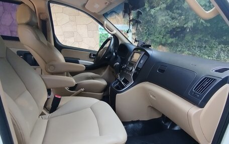 Hyundai Grand Starex Grand Starex I рестайлинг 2, 2011 год, 1 250 000 рублей, 12 фотография