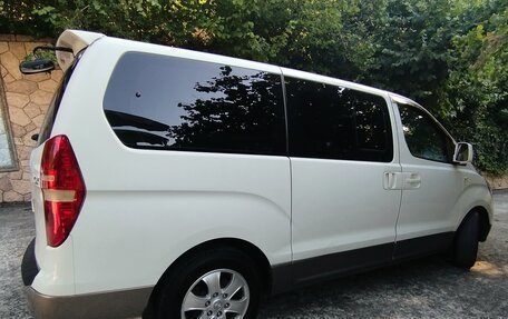 Hyundai Grand Starex Grand Starex I рестайлинг 2, 2011 год, 1 250 000 рублей, 4 фотография