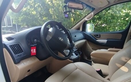 Hyundai Grand Starex Grand Starex I рестайлинг 2, 2011 год, 1 250 000 рублей, 8 фотография