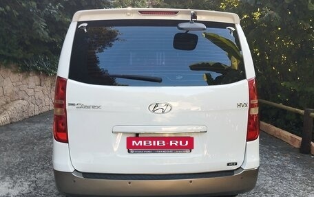 Hyundai Grand Starex Grand Starex I рестайлинг 2, 2011 год, 1 250 000 рублей, 3 фотография