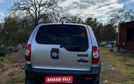 Chevrolet Niva I рестайлинг, 2012 год, 450 000 рублей, 3 фотография