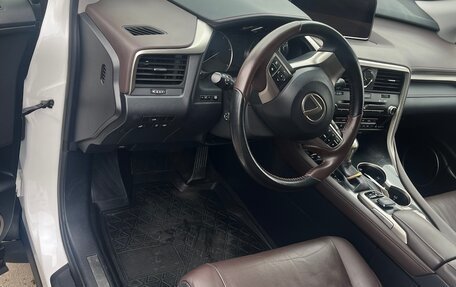 Lexus RX IV рестайлинг, 2018 год, 4 200 000 рублей, 8 фотография