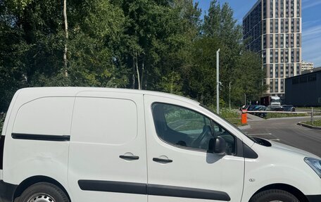 Peugeot Partner II рестайлинг 2, 2017 год, 1 300 000 рублей, 3 фотография