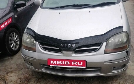 Nissan Tino, 1999 год, 300 000 рублей, 5 фотография