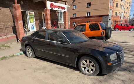 Chrysler 300C II, 2005 год, 400 000 рублей, 2 фотография