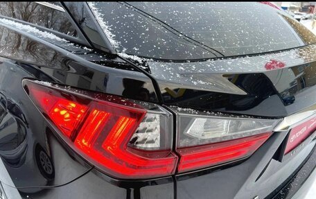 Lexus RX IV рестайлинг, 2017 год, 3 820 000 рублей, 5 фотография