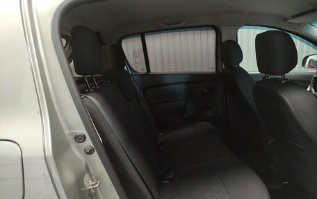 Renault Sandero II рестайлинг, 2015 год, 780 000 рублей, 10 фотография