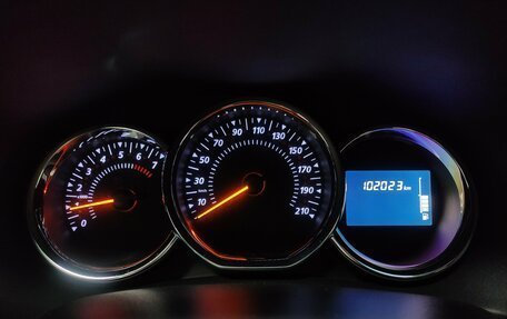 Renault Sandero II рестайлинг, 2015 год, 780 000 рублей, 11 фотография