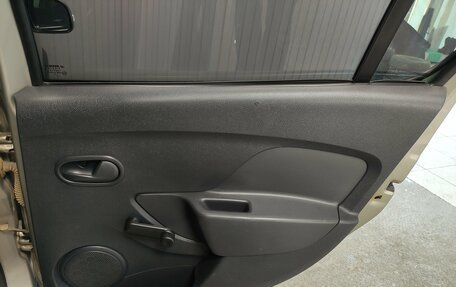 Renault Sandero II рестайлинг, 2015 год, 780 000 рублей, 17 фотография