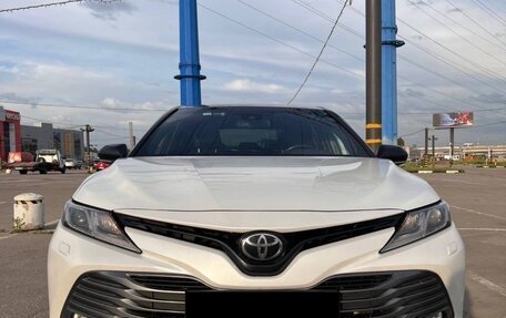 Toyota Camry, 2018 год, 2 690 000 рублей, 4 фотография