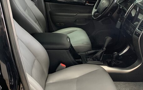 Toyota Land Cruiser Prado 120 рестайлинг, 2008 год, 2 350 000 рублей, 13 фотография