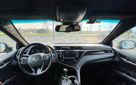 Toyota Camry, 2018 год, 2 690 000 рублей, 12 фотография