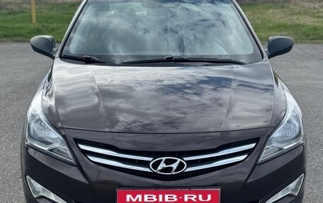 Hyundai Solaris II рестайлинг, 2016 год, 1 195 000 рублей, 1 фотография