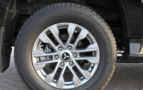 Mitsubishi Pajero Sport III рестайлинг, 2023 год, 3 650 000 рублей, 17 фотография