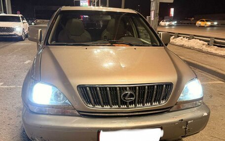 Lexus RX IV рестайлинг, 1999 год, 450 000 рублей, 5 фотография