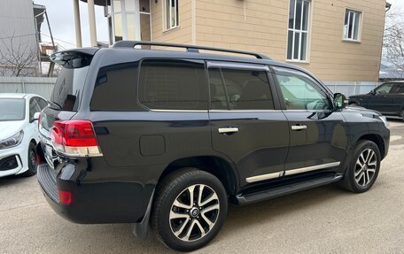 Toyota Land Cruiser 200, 2016 год, 5 100 000 рублей, 2 фотография