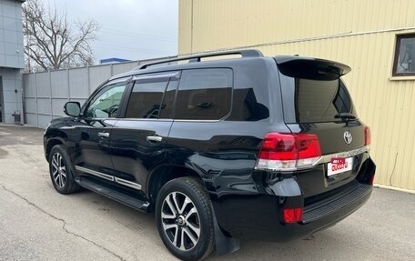 Toyota Land Cruiser 200, 2016 год, 5 100 000 рублей, 5 фотография