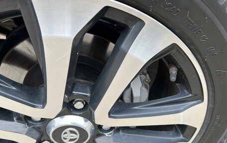 Toyota Land Cruiser 200, 2016 год, 5 100 000 рублей, 10 фотография