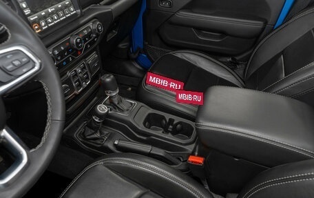 Jeep Wrangler, 2023 год, 5 600 000 рублей, 16 фотография