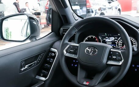 Toyota Land Cruiser, 2025 год, 16 400 000 рублей, 18 фотография