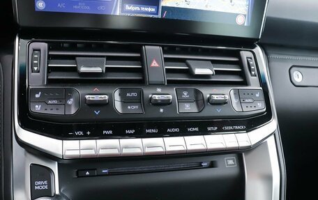 Toyota Land Cruiser, 2025 год, 16 400 000 рублей, 25 фотография