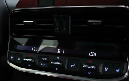 Toyota Land Cruiser, 2025 год, 16 400 000 рублей, 34 фотография