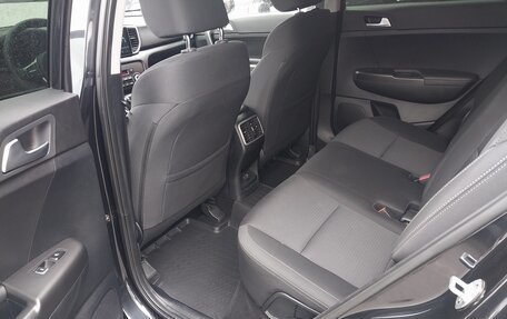 KIA Sportage IV рестайлинг, 2019 год, 2 300 000 рублей, 8 фотография