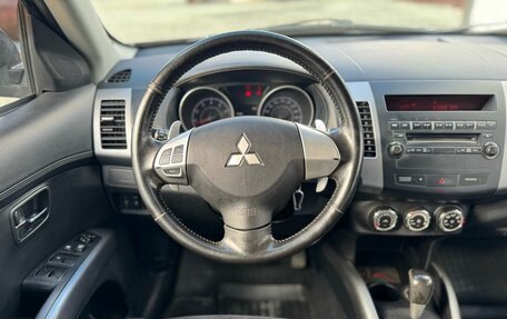 Mitsubishi Outlander III рестайлинг 3, 2011 год, 1 369 000 рублей, 14 фотография
