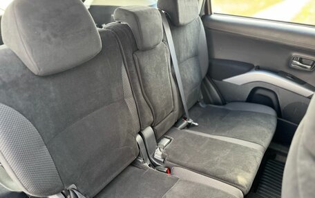 Mitsubishi Outlander III рестайлинг 3, 2011 год, 1 369 000 рублей, 11 фотография