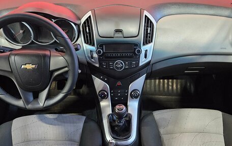 Chevrolet Cruze II, 2013 год, 720 000 рублей, 9 фотография
