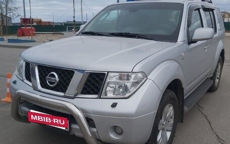 Nissan Pathfinder, 2006 год, 1 300 000 рублей, 10 фотография