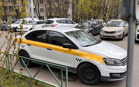 Volkswagen Polo VI (EU Market), 2019 год, 490 000 рублей, 2 фотография