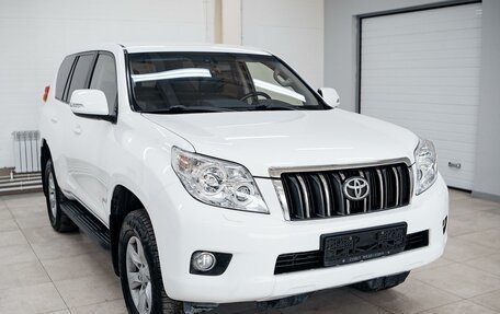 Toyota Land Cruiser Prado 150 рестайлинг 2, 2013 год, 3 434 000 рублей, 3 фотография