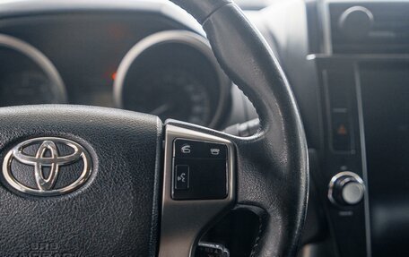 Toyota Land Cruiser Prado 150 рестайлинг 2, 2013 год, 3 434 000 рублей, 12 фотография