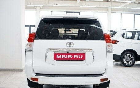 Toyota Land Cruiser Prado 150 рестайлинг 2, 2013 год, 3 434 000 рублей, 5 фотография