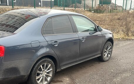 Volkswagen Jetta VI, 2009 год, 500 000 рублей, 3 фотография