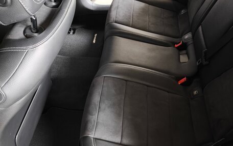 Mercedes-Benz E-Класс, 2019 год, 3 200 000 рублей, 7 фотография