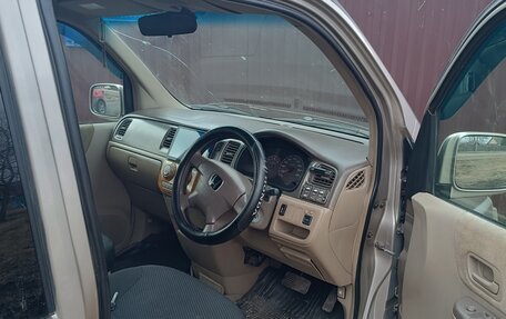 Honda Stepwgn II рестайлинг, 2001 год, 540 000 рублей, 19 фотография