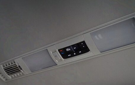 Volkswagen Multivan T6 рестайлинг, 2022 год, 4 600 000 рублей, 18 фотография