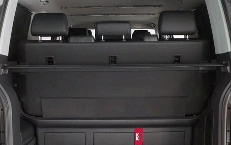 Volkswagen Multivan T6 рестайлинг, 2022 год, 4 600 000 рублей, 19 фотография