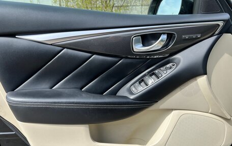 Infiniti Q50 I рестайлинг, 2016 год, 1 850 000 рублей, 12 фотография