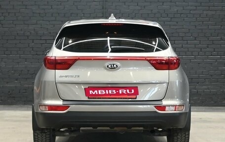 KIA Sportage IV рестайлинг, 2017 год, 1 990 000 рублей, 5 фотография