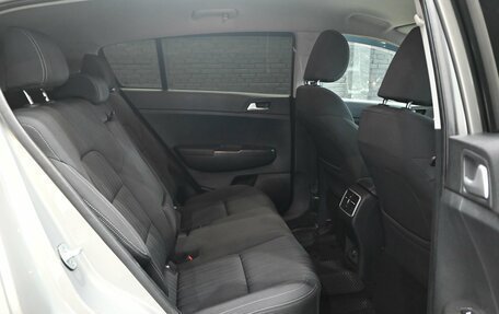 KIA Sportage IV рестайлинг, 2017 год, 1 990 000 рублей, 15 фотография