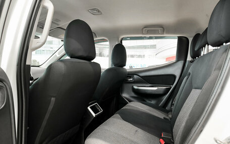 Mitsubishi L200 IV рестайлинг, 2019 год, 2 672 000 рублей, 12 фотография