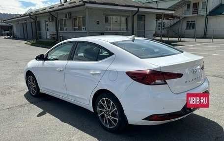 Hyundai Elantra VI рестайлинг, 2019 год, 2 150 000 рублей, 4 фотография