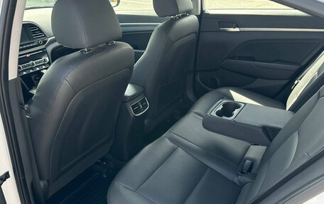 Hyundai Elantra VI рестайлинг, 2019 год, 2 150 000 рублей, 9 фотография