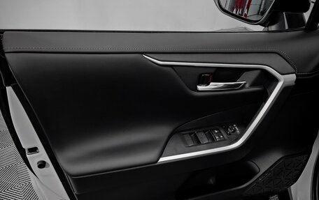 Toyota RAV4, 2025 год, 4 199 000 рублей, 17 фотография