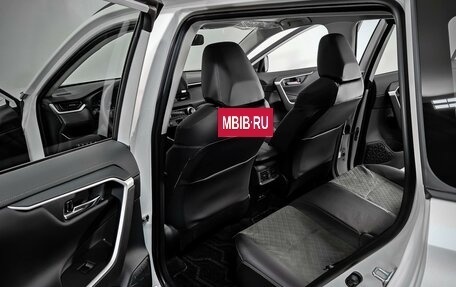 Toyota RAV4, 2025 год, 4 199 000 рублей, 18 фотография